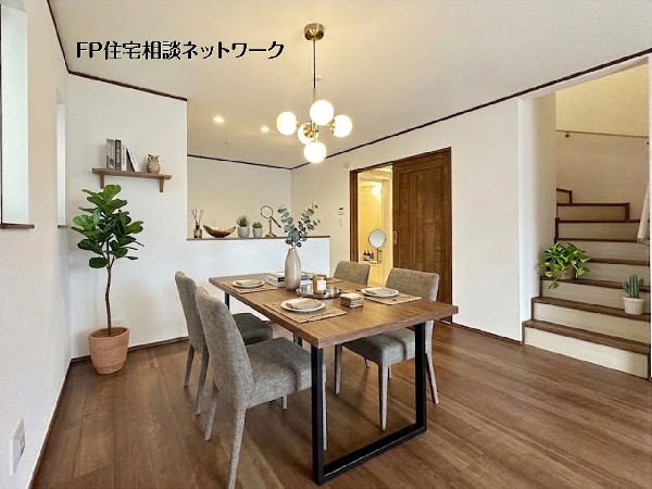 【LDK│17帖】本画像はAIがCGで家具作成しており、実際の現地に家具は設置されておりません。また、販売価格に家具等は含まれておりません。