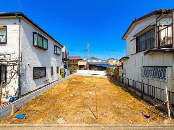 外観:毎日のお散歩も快適な緑に恵まれた閑静な住宅地は、伸び伸びスローライフを叶えてくれます。自然豊富な環境で子育てすれば、お子様もきっと素直に成長してくれるはずです！