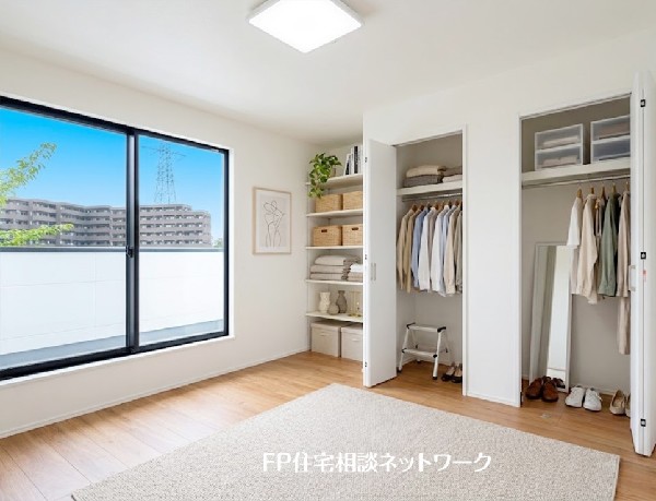 【クローゼット】  本画像はAIがCGで衣類・小物を作成しており、実際の現地に衣類・小物は設置されておりません。また、販売価格に衣類等は含まれておりません。