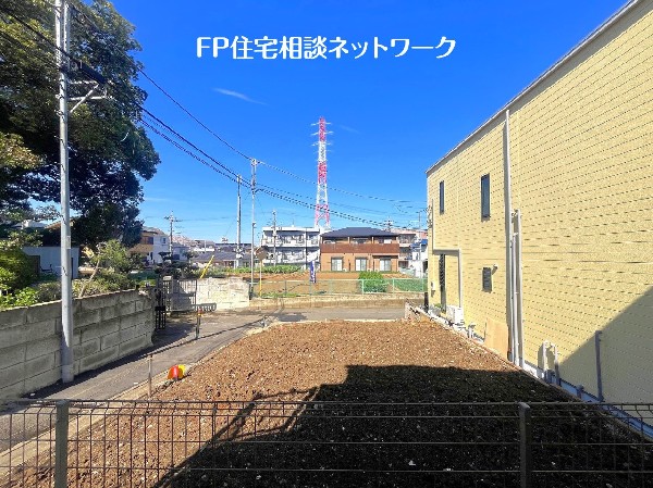 外観:四季を通じて自然と触れ合えるスポットが周辺には盛りだくさん！お散歩やジョギング、週末のご家族での遊びに最適です。暮らしの夢を育む理想の住まいがここにはあります。