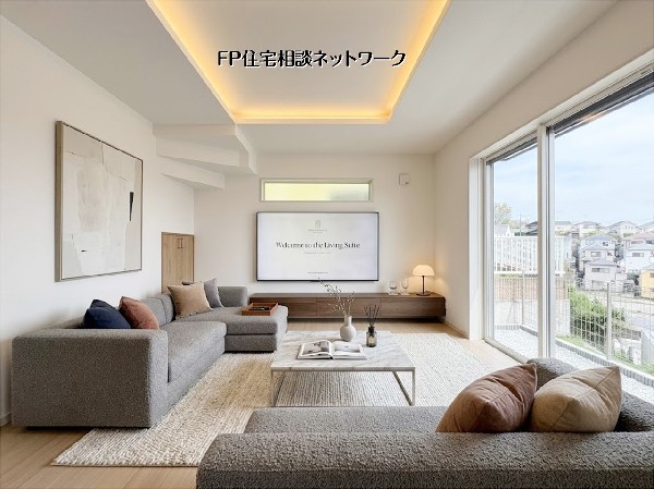 【LDK│18帖】  本画像はAIがCGで家具を作成しており、実際の現地に家具は設置されておりません。また、販売価格に家具等は含まれておりません。