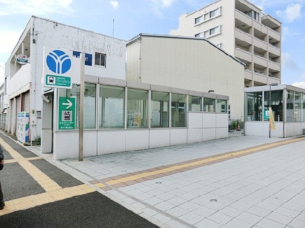 周辺環境:高田駅(駅前にはスーパーやホームセンターなどが揃い生活しやすい環境です。また、病院が多く、いざという時にも安心の、住みやすい地域です。)