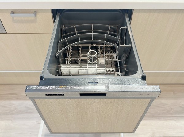 設備同仕様設備：時間の節約、手が荒れない、水道代の節約、高温度で洗うので油汚れもしっかり落とせる。まさに理想家電。