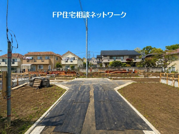 外観:閑静な住宅地で子育て家族にピッタリ。毎日のお散歩も快適な緑に恵まれたエリアで、自然に包まれた穏やかな暮らしを実現するための、ゆとりある住環境が整っています。