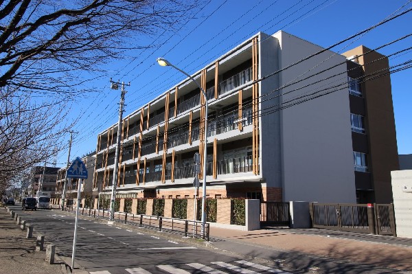 周辺環境:大谷戸小学校　(大きな心で　がんばる子　やさしい子　ともだちいっぱい　大谷戸)