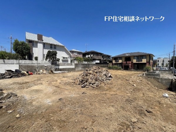 外観:土地面積160m2以上の整形地！ご希望の間取りも入れやすい土地で、広々したお庭スペースも配置する事が可能です。