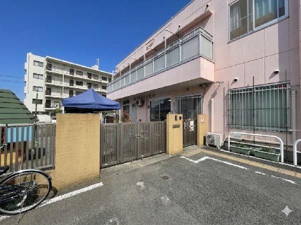 周辺環境:井の花保育園(地域に根差した保育環境が整い、子どもたちがのびのびと過ごせる保育園です。)
