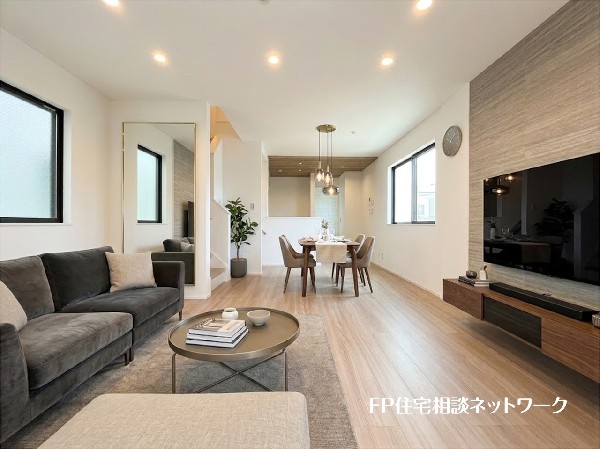 【LDK│16.3帖】本画像はAIがCGで家具を作成しており、実際の現地に家具は設置されておりません。また、販売価格に家具等は含まれておりません。