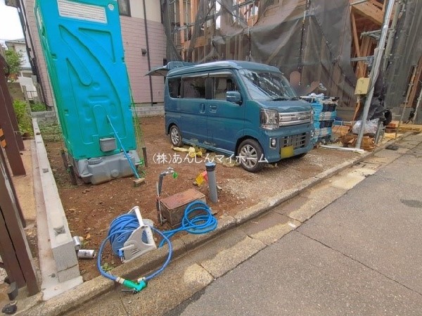 外観:造成中・古家あり