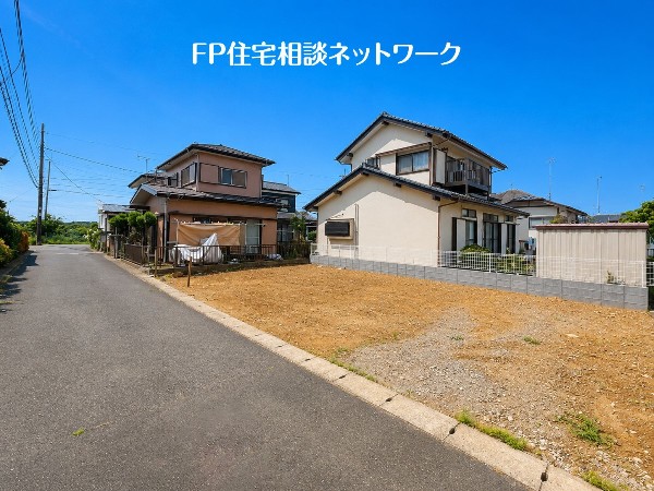 外観:毎日のお散歩も快適な緑に恵まれた閑静な住宅地は、伸び伸びスローライフを叶えてくれます。自然豊富な季節の移ろいを身近に感じられる環境で子育てすれば、お子様もきっと素直に成長してくれるはずです！