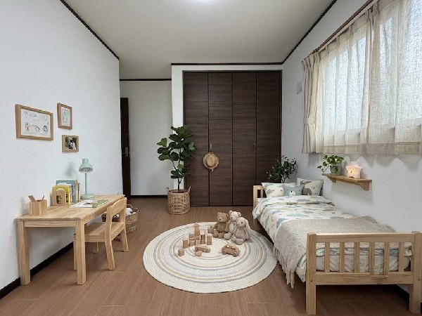 ■洋室■  ※本画像はAIがCGで家具作成しており、実際の現地に家具は設置されておりません。また、販売価格に家具等は含まれておりません。