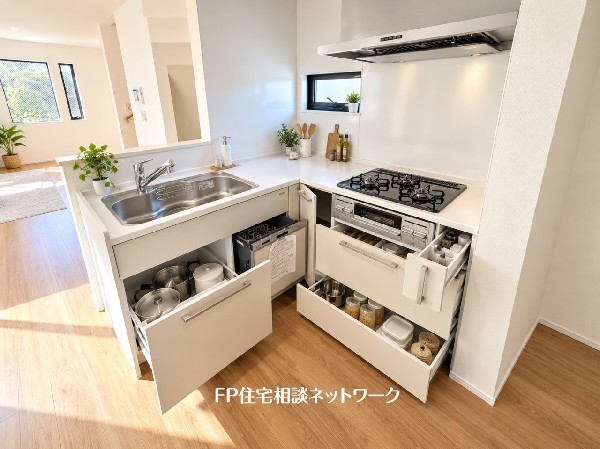 本画像のキッチン用品、食材、小物等はCG生成の配置イメージです。販売価格にこれらは含まれません。