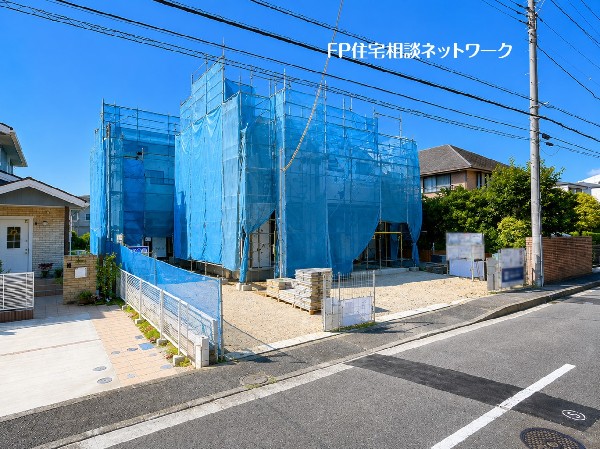 外観:東急田園都市線「青葉台」駅徒歩12分の好立地。落ち着いた住宅街に誕生する新築戸建で、駅へのアクセスと穏やかな住環境を兼ね備えたロケーションです。