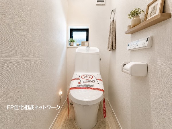 ■トイレ■本画像はAIがCGで家具作成しており、実際の現地に家具は設置されておりません。また、販売価格に家具、小物等は含まれておりません。