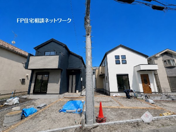外観:【類似外観同仕様】施工例のため分譲中の建物とは外壁、屋根開口部等の形状・仕様が異なります