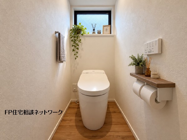 ■トイレ■本画像はAIがCGで家具作成しており、実際の現地に家具は設置されておりません。また、販売価格に家具、小物等は含まれておりません。