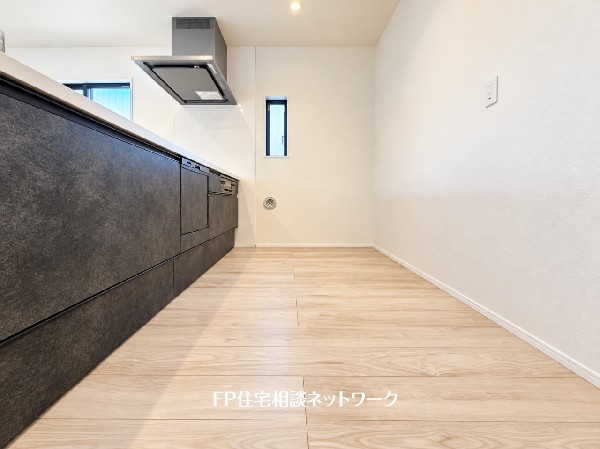 毎日使うキッチンが綺麗で清潔ならお料理を作るのも楽しくなりますよね。機能性とデザイン性を兼ね備えた嬉しいキッチン。