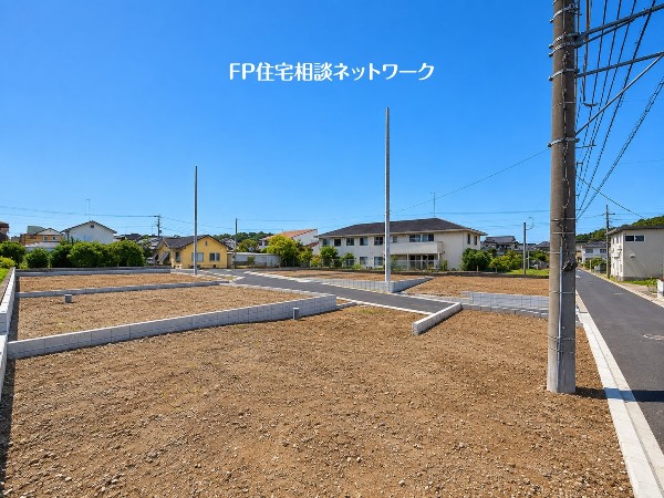 外観:四季を通じて自然と触れ合えるスポットが周辺には盛りだくさん！お散歩やジョギング、週末のご家族での遊びに最適です。