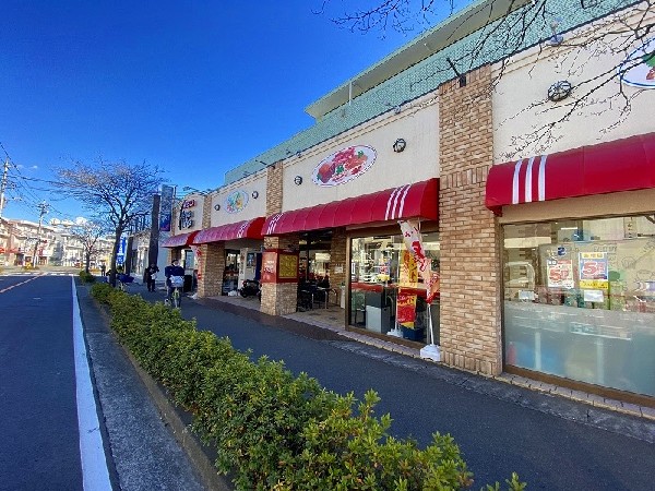 周辺環境:ベンガベンガ長沢店(食の安全・安心はもちろん、旬や美味しさへのこだわりを持ち続け、地域のお客様へ「おいしい毎日」をお届けいたします。)