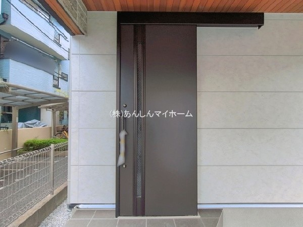 外観:玄関