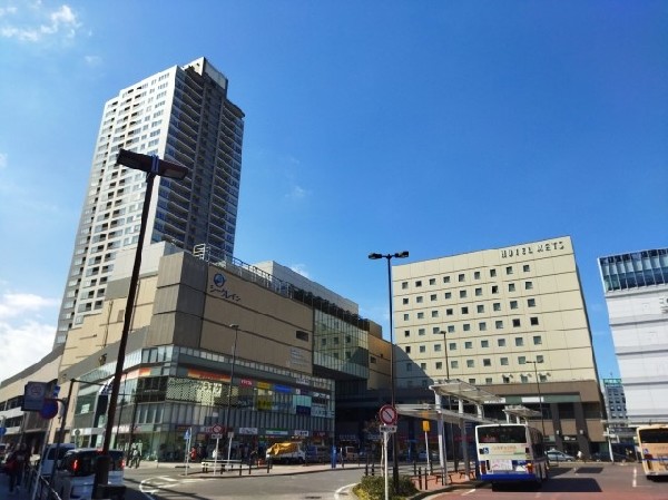 周辺環境:鶴見駅(駅直結の駅ビル「CIAL」があり雨の日でも濡れずに買い物が出来ます！周辺には飲食店も多く便利な駅)