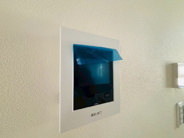 ＴＶモニタ付インターホンでセキュリティ面にも配慮。お子様のお留守番にも安心なセキュリティ設備ですね。