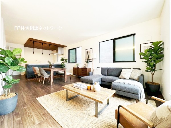 本画像はAIがCGで家具作成しています。現地に家具は設置されておらず販売価格に含まれておりません。  