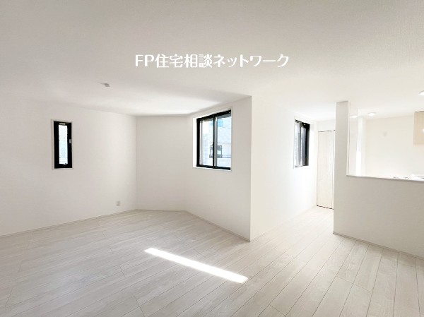 オープンでのびやかな空間を生み出す、広がりとゆとり。家族と過ごす時間を大切にしたい方にぴったりです。