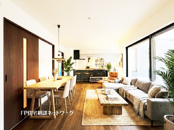 オープンでのびやかな空間を生み出す、広がりとゆとり。家族と過ごす時間を大切にしたい方にぴったりです。