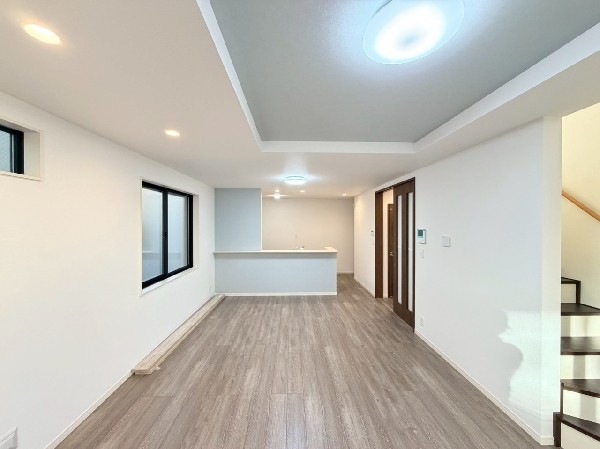 オープンでのびやかな空間を生み出す、広がりとゆとり。家族と過ごす時間を大切にしたい方にぴったりです。