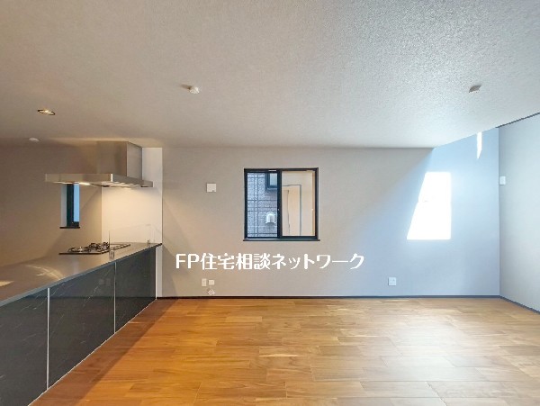 17.2帖の広々ＬＤＫ。導線もしっかりと取れているので、ソファーなどの家具もしっかりと配置できます。