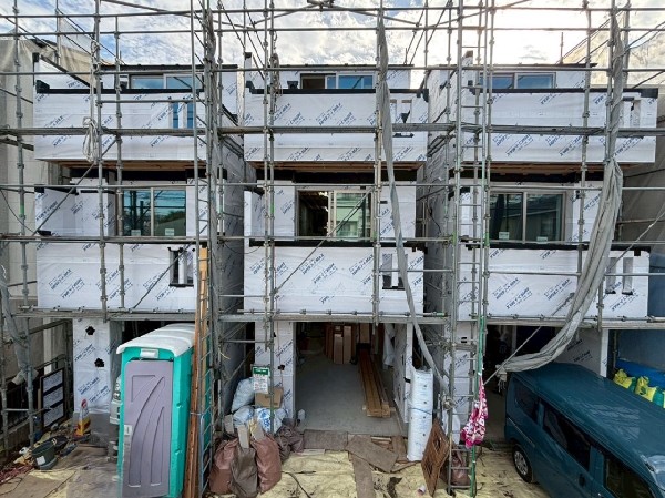 外観:矢向駅から徒歩4分の立地。川崎駅徒歩圏内でアクセス良好。駅周辺のお買物施設も利用でき、便利です。