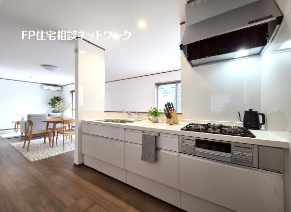 本画像はAIがCGで家具作成しています。現地に家具は設置されておらず販売価格に含まれておりません。  