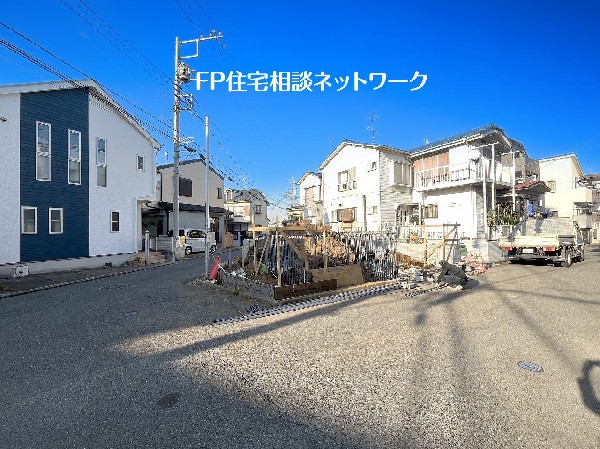 外観:東急東横線「妙蓮寺」駅徒歩13分の好立地。周辺には生活利便施設が整い、快適で便利な生活を送れます。