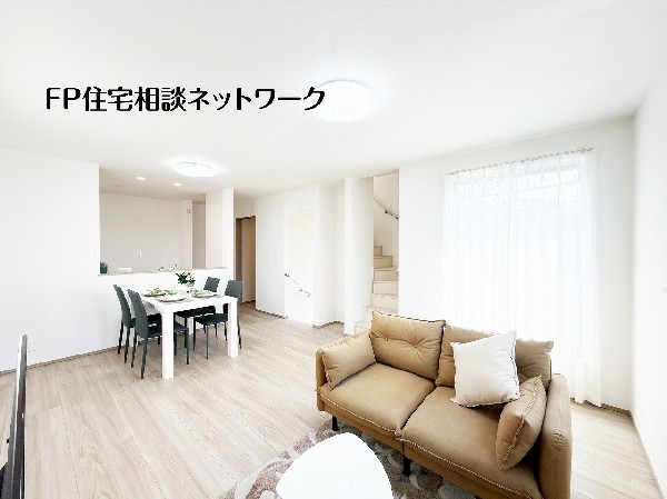 本画像はAIがCGで家具作成しています。現地に家具は設置されておらず販売価格に含まれておりません。  