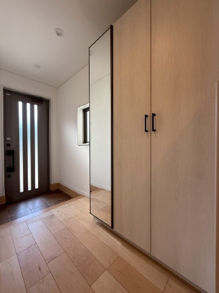 散らかりがちな玄関をスッキリと保てる玄関収納は、家の中に入る時最初に目に付く場所だからこだわりたい。