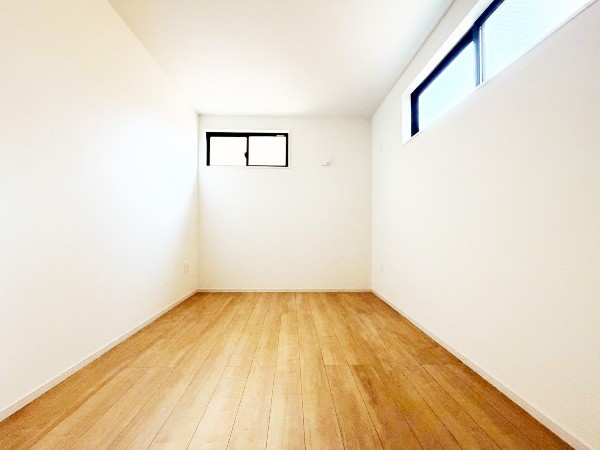 2面採光、全居室収納付きのお部屋が4室あります。お子様がそれぞれ自分のお部屋を持つことが出来ますね。