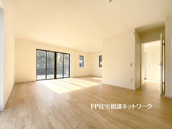 オープンでのびやかな空間を生み出す、広がりとゆとり。家族と過ごす時間を大切にしたい方にぴったりです。