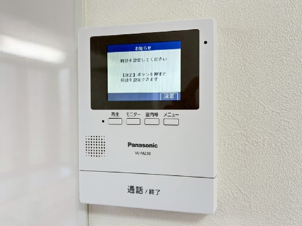 ＴＶモニタ付インターホンでセキュリティ面にも配慮。録画機能で留守中の来訪者の確認ができます