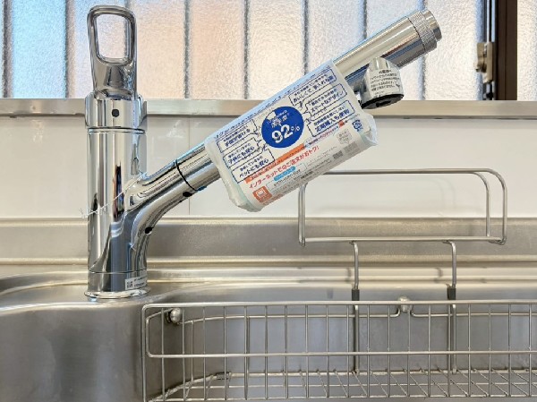 キッチンには浄水器を標準装備。お水を飲む以外にもお料理中にも活躍しそうですね。