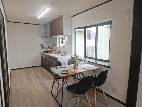 リビング内に階段がなく、冷暖房効率の良い間取り。ご家族だけの落ち着いたリビングを作れます。