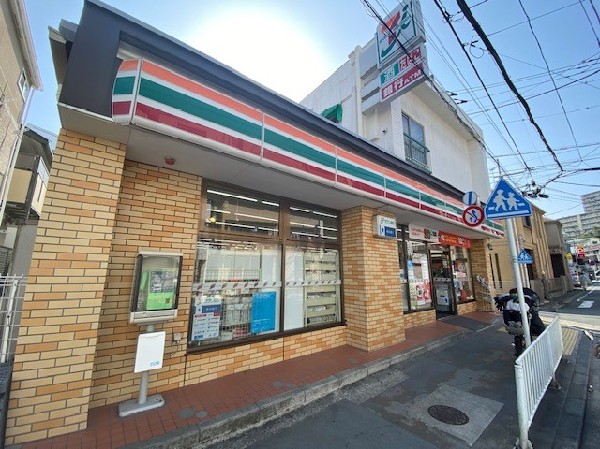 周辺環境:セブンイレブン浅間台店(限定のホットスナックをはじめ、フードやスイーツメニューなどを豊富に取り揃え。近くにあると便利です。)