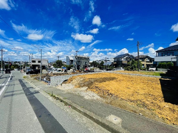 外観:四季を通じて自然と触れ合えるスポットが周辺には盛り沢山！自然に包まれた穏やかな暮らしが待っています。