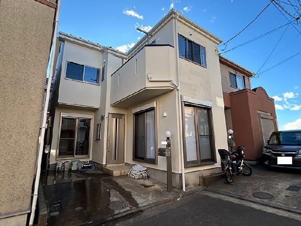 外観:徒歩10分以内にスーパー、コンビニ、大型商業施設があり便利な立地。花月園公園がすぐ近くにあり子育てしやすい環境です。