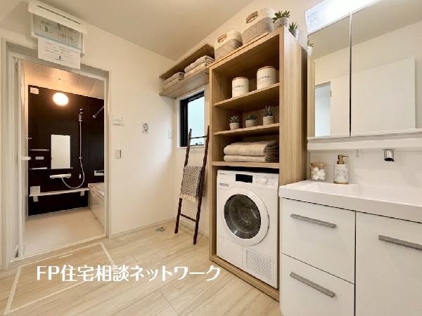 本画像はAIがCGで小物等を作成しています。現地には設置されておらず販売価格に含まれておりません。
