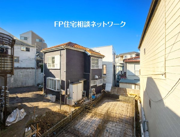 外観:「桜木町」駅が徒歩圏の嬉しい立地。横浜の魅力をすぐそばに感じながら便利で快適な暮らしが叶います。