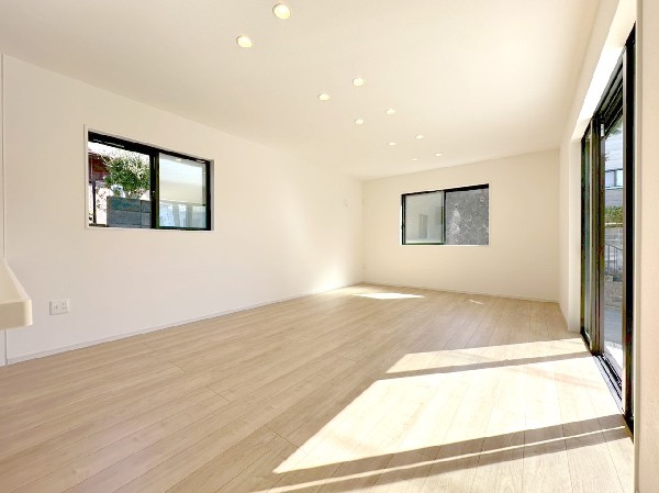 オープンでのびやかな空間を生み出す、広がりとゆとり。家族と過ごす時間を大切にしたい方にぴったりです。