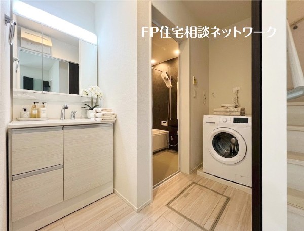 本画像はAIがCGで家具・小物作成しています。現地には設置されておらず販売価格に含まれておりません。  