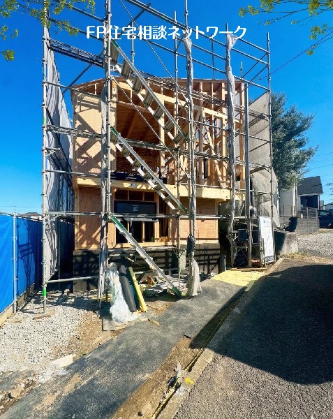 外観:閑静な住宅地で子育て家族にピッタリ。毎日のお散歩も快適な緑に恵まれたエリアでのびのびスローライフを。