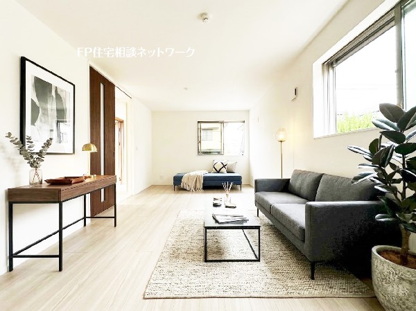 本画像はAIがCGで家具作成しています。現地に家具は設置されておらず販売価格に含まれておりません。  